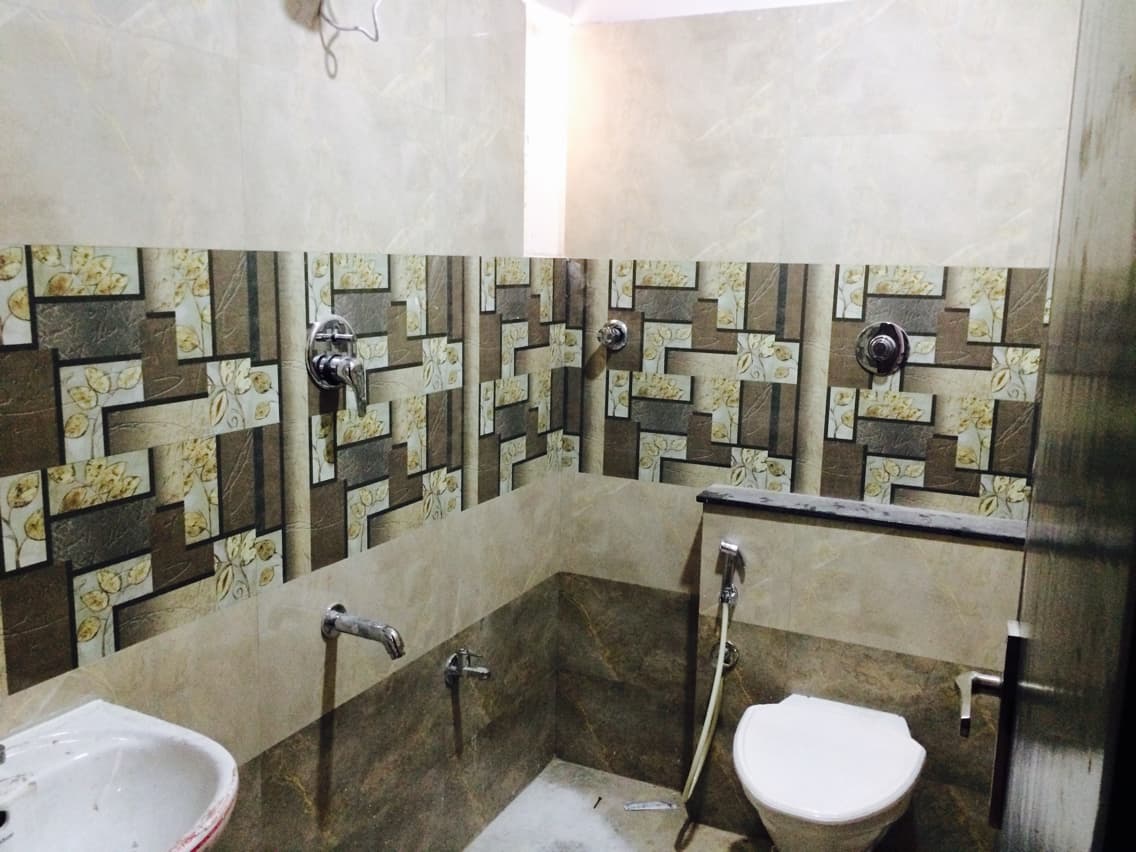 Bathroom Deep Clean